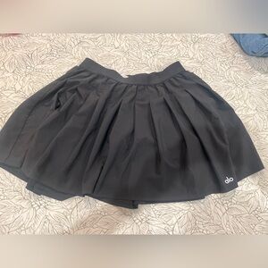 ALO Yoga Black Athletic Skirt with Pleats